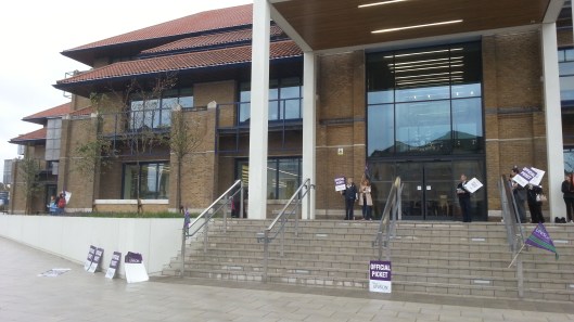 Civic Offices picket line from the front at around 9am